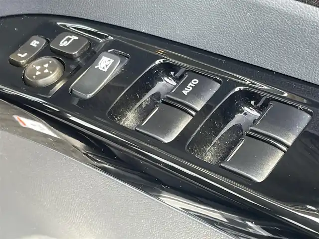 スズキ パレット リミテッド 静岡県 2011(平23)年 4.8万km ブルーイッシュブラックパール3 (株)IDOMが運営する【じしゃロン焼津店】の自社ローン専用車両になります。こちらは現金またはオートローンご利用時の価格です。自社ローンご希望の方は別途その旨お申付け下さい /社外ＳＤナビ/（ワンセグＴＶ/ＣＤ/ＤＶＤ）/片側パワースライドドア/ＨＩＤヘッドライト/オートライト/プッシュスタート＆スマートキー