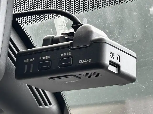 日産 セレナ e－パワー ハイウェイスター G 滋賀県 2019(令1)年 6.6万km ブリリアントホワイトパール 純正9インチナビ/【Bluetooth/CD/DVD/Bru-ray/フルセグTV/HDMI】/寒冷地仕様車/純正フリップダウンモニター/両側パワースライドドア/全方位カメラ/レザーシート/プロパイロット/レーンディパーチャーワーニング/レーンディパーチャープリベンション/ブラインドスポットワーニング/ブラインドスポットインターベンション/LEDヘッドライト/オートマチックハイビーム/パーキングアシスト/ビルトインETC/前後ドライブレコーダー/D/Nシートヒーター/ステアリングヒーター/電動パーキングブレーキ/オートマブレーキホールド/デジタルインナーミラー/純正フロアマット/プッシュスタート/スマートキー/ステアリングリモコン