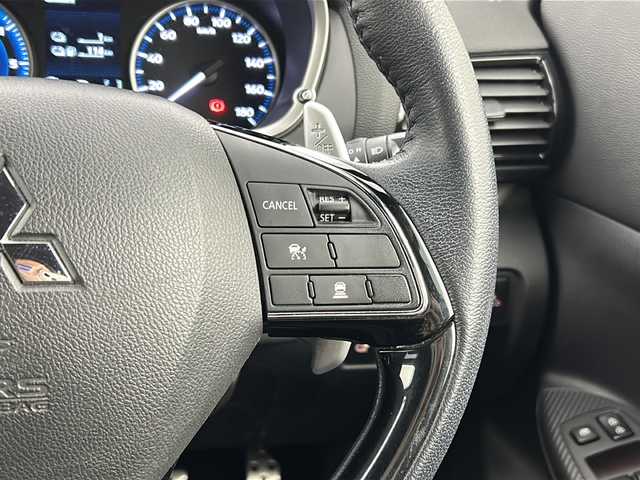 三菱 エクリプス クロス ＰＨＥＶ P 宮城県 2021(令3)年 3.9万km ホワイトダイヤモンド 禁煙車/サンルーフ/マルチアラウンドモニター/e-Assist/・衝突軽減ブレーキ/・レーンキープアシスト/・レーダークルーズコントロール/・オートハイビームアシスト/・ヘッドアップディスプレイ/・ブラインドスポットモニター/純正ディスプレイオーディオナビ/・BT.USB./フルセグTV/レザーシート/・前席パワーシート/・全席シートヒーター/パドルシフト/ステアリングヒーター/ステアリングスイッチ/LEDヘッドライト/フォグランプ/アイドリングストップ/横滑り防止装置/ETC/プッシュスタート/スマートキー/純正18インチアルミホイール/フロアマット