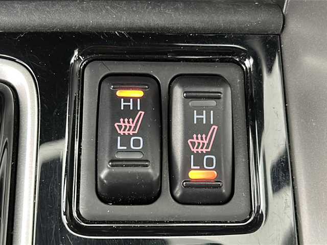 三菱 エクリプス クロス ＰＨＥＶ P 宮城県 2021(令3)年 3.9万km ホワイトダイヤモンド 禁煙車/サンルーフ/マルチアラウンドモニター/e-Assist/・衝突軽減ブレーキ/・レーンキープアシスト/・レーダークルーズコントロール/・オートハイビームアシスト/・ヘッドアップディスプレイ/・ブラインドスポットモニター/純正ディスプレイオーディオナビ/・BT.USB./フルセグTV/レザーシート/・前席パワーシート/・全席シートヒーター/パドルシフト/ステアリングヒーター/ステアリングスイッチ/LEDヘッドライト/フォグランプ/アイドリングストップ/横滑り防止装置/ETC/プッシュスタート/スマートキー/純正18インチアルミホイール/フロアマット