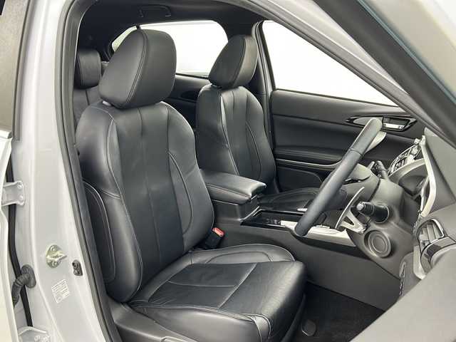 三菱 エクリプス クロス ＰＨＥＶ P 宮城県 2021(令3)年 3.9万km ホワイトダイヤモンド 禁煙車/サンルーフ/マルチアラウンドモニター/e-Assist/・衝突軽減ブレーキ/・レーンキープアシスト/・レーダークルーズコントロール/・オートハイビームアシスト/・ヘッドアップディスプレイ/・ブラインドスポットモニター/純正ディスプレイオーディオナビ/・BT.USB./フルセグTV/レザーシート/・前席パワーシート/・全席シートヒーター/パドルシフト/ステアリングヒーター/ステアリングスイッチ/LEDヘッドライト/フォグランプ/アイドリングストップ/横滑り防止装置/ETC/プッシュスタート/スマートキー/純正18インチアルミホイール/フロアマット