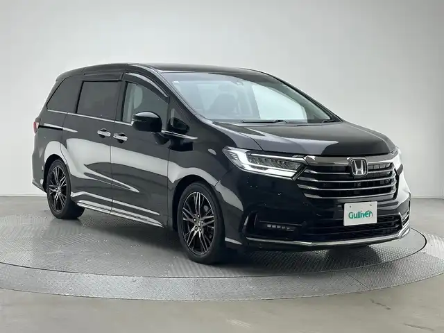 ホンダ オデッセイ アブソルート EX 大阪府 2021(令3)年 4.2万km プレミアムスパークルブラックパール ・純正10インチナビ/・全方位カメラ/・フリップダウンモニター/・ビルドインETC2.0/・両側パワースライドドア/・パワーバックドア/・パワーシートD/N/・シートヒーターD/N/・純正前後ドライブレコーダー/・ホンダセンシング/・衝突軽減ブレーキ/・レーンキープアシスト/・追従クルーズコントロール/・ブラインドスポットモニター/・前後コーナーセンサー/・パドルシフト/・LEDヘッドライト/・LEDフォグランプ/・オートライト/・純正18インチアルミホイール/・純正フロアマット/・ドアバイザー/・2列目オットマン/・プッシュスタート/・スマートキー/・リモコンエンジンスターター