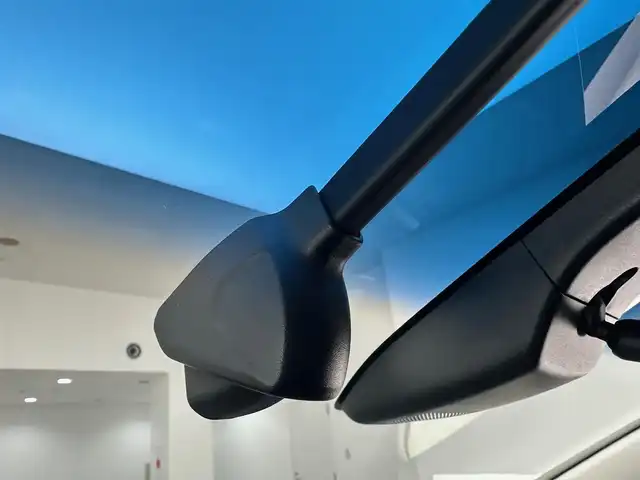 ホンダ オデッセイ アブソルート EX 大阪府 2021(令3)年 4.2万km プレミアムスパークルブラックパール ・純正10インチナビ/・全方位カメラ/・フリップダウンモニター/・ビルドインETC2.0/・両側パワースライドドア/・パワーバックドア/・パワーシートD/N/・シートヒーターD/N/・純正前後ドライブレコーダー/・ホンダセンシング/・衝突軽減ブレーキ/・レーンキープアシスト/・追従クルーズコントロール/・ブラインドスポットモニター/・前後コーナーセンサー/・パドルシフト/・LEDヘッドライト/・LEDフォグランプ/・オートライト/・純正18インチアルミホイール/・純正フロアマット/・ドアバイザー/・2列目オットマン/・プッシュスタート/・スマートキー/・リモコンエンジンスターター