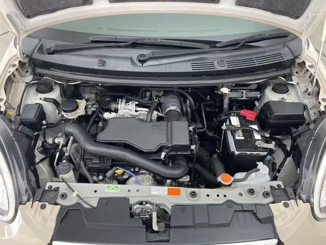 ダイハツ ブーン スタイル SAⅢ 三重県 2019(平31)年 4.2万km ホワイト/パウダリーベージュメタリック 2トーン /禁煙車//社外7型ナビ/ フルセグTV/Bluetooth/CD/DVD//バックカメラ//衝突軽減ブレーキ//コーナーセンサー//衝突軽減ブレーキ//ETC//ドラレコ//オートライト//オートマチックハイビーム//プッシュスタート//スマートキー//スペアキー//ドアバイザー//スマートアシスト3