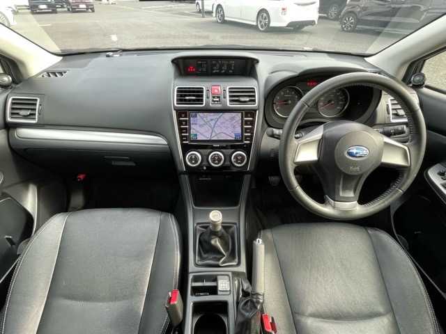 スバル インプレッサ スポーツ 1．6i－L 千葉県 2014(平26)年 9.2万km ダークグレーメタリック ワンオーナー/純正ナビ（Ｐａｎａｓｏｎｉｃ，ＣＮ－ＬＲ７０００）/ＣＤ，ＤＶＤ，ＳＤ/フルセグＴＶ/ビルトインＥＴＣ/前後ドライブレコーダー（ユピテルsuper　cat）/運転席助手席シートヒーター/レザーシート/パワーシート/純正フロントエアロパーツ/社外マフラー/４ＷＤ/盗難防止装置/ＡＬＰＩＮＥスピーカー荷室車載（ＳＷＷ－５０００）/スマートキー/プッシュスタート/スペアキー/保証書/取扱説明書