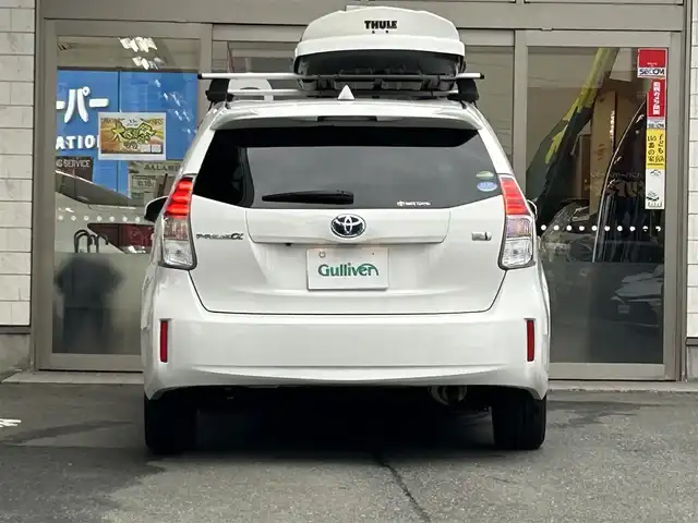 トヨタ プリウス α G 岩手県 2017(平29)年 6.5万km スーパーホワイトⅡ 純正ナビNSZT-Y66T/バックカメラ /ハーフレザーシート /フルセグTV /フロントカメラ /レーダークルコン/衝突軽減装置 /運転席パワーシート /ビルトインETC /社外ドラレコ /社外GPSレーダー /オートハイビーム/オートライト/フォグランプ/オールオートPW/革巻きステアリング/ナビステアリングスイッチ/純正エンジンスターター/スマートキー×2/リアワイパー/ルーフボックスTHULE/社外AWスタッドレスタイヤ/(205/60/R16　2024年製7分山)/ドアバイザー/フロアマット/保証書　取説　ナビ取説