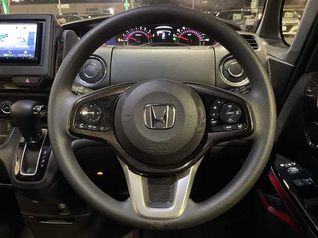 ホンダ Ｎ ＢＯＸ カスタム G L ホンダセンシング 栃木県 2020(令2)年 7.4万km クリスタルブラックパール 社外SDナビ/・KENWOOD/・TV ワンセグ/・Ｂｌｕｅｔｏｏｔｈ CD　ＤＶＤ/・バックカメラ/追従式クルーズコントロール/両側パワースライドドア/ドライブレコーダー/ETC/衝突被害軽減システム/コーナーセンサー/レーンキープアシスト/LEDヘッドライト/オートライト