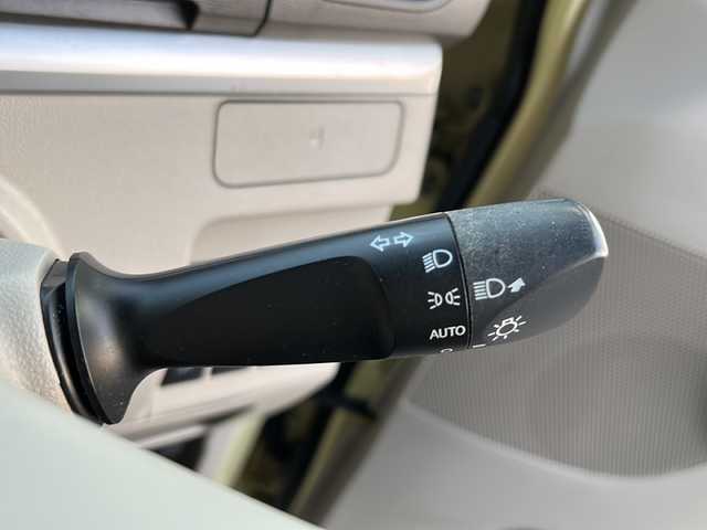 ダイハツ タント X SAⅡ 兵庫県 2015(平27)年 8.4万km コットンアイボリー 取扱説明書/保証書/社外ナビ（FM/AM/CD/Bluetooth/ワンセグ）/プッシュスタート/スマートキー×２/ETC/片側パワースライドドア/レーンキープアシスト/衝突軽減ブレーキ/コーナーセンサー/サンシェード/純正フロアマット