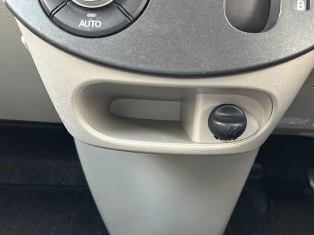 ダイハツ タント X SAⅡ 兵庫県 2015(平27)年 8.4万km コットンアイボリー 取扱説明書/保証書/社外ナビ（FM/AM/CD/Bluetooth/ワンセグ）/プッシュスタート/スマートキー×２/ETC/片側パワースライドドア/レーンキープアシスト/衝突軽減ブレーキ/コーナーセンサー/サンシェード/純正フロアマット