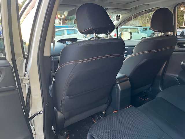 スバル インプレッサ ＸＶ 2．0i－L アイサイト ポップ 高知県 2014(平26)年 13.3万km クリスタルホワイトP (株)IDOMが運営する【じしゃロン高知店】の自社ローン対象車両になります。こちらは現金ご利用時の価格です。自社ローンご希望の方は別途その旨お申付け下さい。