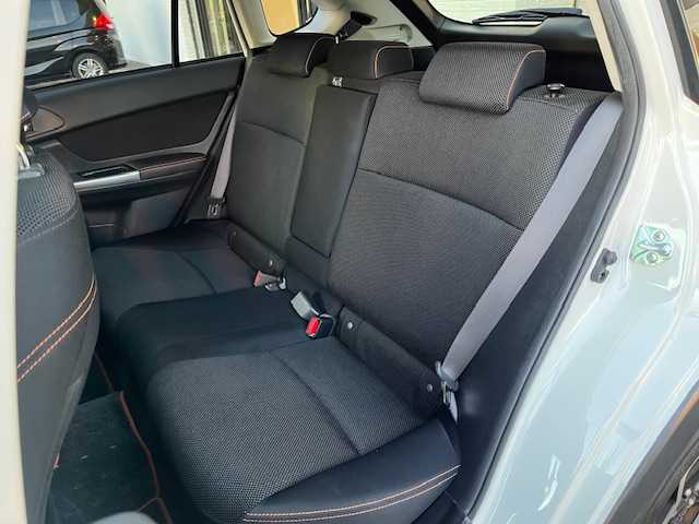 スバル インプレッサ ＸＶ 2．0i－L アイサイト ポップ 高知県 2014(平26)年 13.3万km クリスタルホワイトP (株)IDOMが運営する【じしゃロン高知店】の自社ローン対象車両になります。こちらは現金ご利用時の価格です。自社ローンご希望の方は別途その旨お申付け下さい。