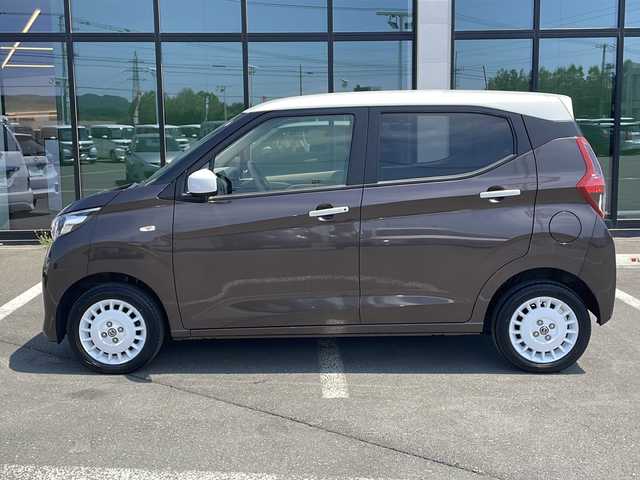 日産 デイズ ボレロ 道東・釧路十勝 2021(令3)年 2.5万km 茶Ⅱ ・４WD/・社外SDメモリナビ/（CD・AM・FM・BT・ワンセグ）/・バックカメラ/・エマージェンシーブレーキ/・ハーフレザーシートヒーター/・前席シートヒーター/・スマートキー/・プッシュスタート/・ＥＴＣ　/・ステアリングスイッチ/・ボレロ専用14インチアルミホイール/・純正フロアマット/・電動格納ミラー/・スマートキー/・プッシュスタート