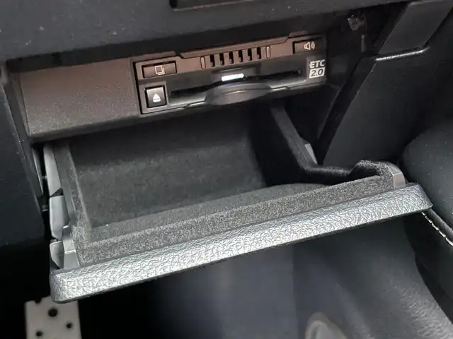 レクサス ＲＸ 450h Fスポーツ 青森県 2018(平30)年 7.3万km ディープブルーマイカ /4WD/マークレビンソン /純正ナビ/ (フルセグTV/DVD/Bt/ブルーレイ/AUX/USB)/全方位カメラ/ヘットアップディスプレイ/プリクラッシュセーフティ/レーントレーシング/ブラインドスポット/レーダークルーズ/黒革シート/D席メモリー付き/　全席パワーシート /前席シートベンチレーション/　/シートヒーター /ステアヒーター/電動チルトステア/革巻きステア/ノブ/パドルシフト/ミラーヒーター/三眼LEDオートライト/オートマチックハイビーム/シーケンシャルウインカー/電動バックドア/前後バンパーソナー/リア5面プライバシーガラス＋/　スモークフィルム/シルバールーフレール/ETC2.0/ドライブレコーダー/純正ドアバイザー/純正フロアマット/W/サイド/カーテン/ニーエアバッグ/スマートキーx2/カードキー/保証書/取説/ナビ取説