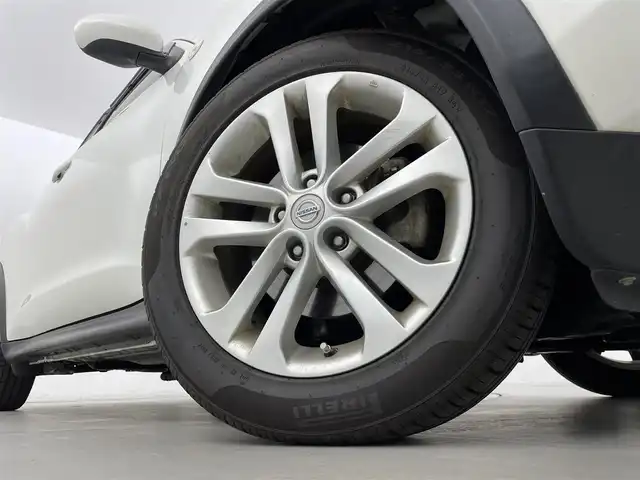日産 ジューク 16GT FOUR タイプV 群馬県 2012(平24)年 8.8万km ブリリアントホワイトパール 純正7インチナビ(AM/FM/フルセグTV/AUX/SD)/バックモニター/社外前後方ドライブレコーダー/4WD/電動格納ミラー/ETC/プッシュスタート/スマートキー/スペアキー/オートライト