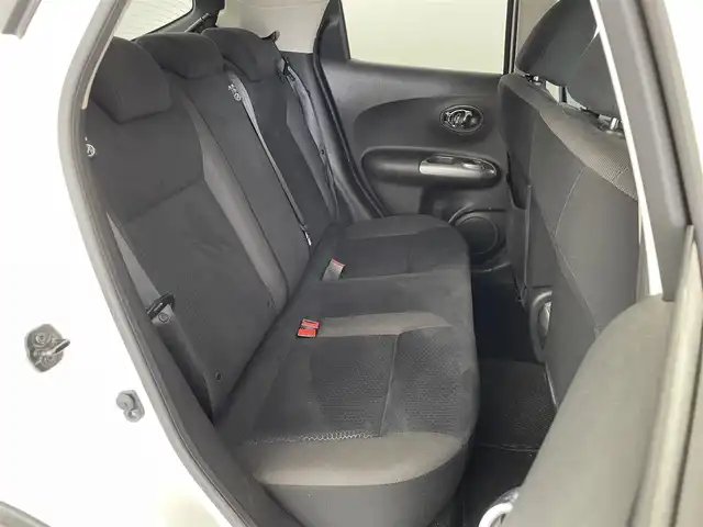 日産 ジューク 16GT FOUR タイプV 群馬県 2012(平24)年 8.8万km ブリリアントホワイトパール 純正7インチナビ(AM/FM/フルセグTV/AUX/SD)/バックモニター/社外前後方ドライブレコーダー/4WD/電動格納ミラー/ETC/プッシュスタート/スマートキー/スペアキー/オートライト