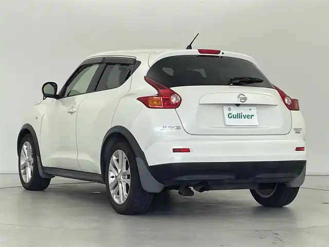 日産 ジューク 16GT FOUR タイプV 群馬県 2012(平24)年 8.8万km ブリリアントホワイトパール 純正7インチナビ(AM/FM/フルセグTV/AUX/SD)/バックモニター/社外前後方ドライブレコーダー/4WD/電動格納ミラー/ETC/プッシュスタート/スマートキー/スペアキー/オートライト
