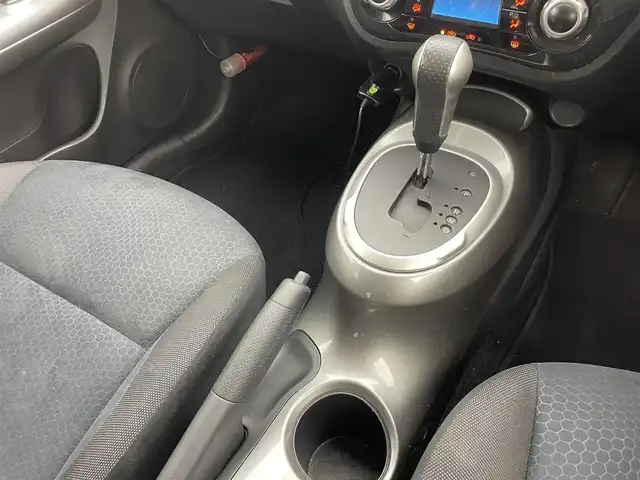 日産 ジューク 16GT FOUR タイプV 群馬県 2012(平24)年 8.8万km ブリリアントホワイトパール 純正7インチナビ(AM/FM/フルセグTV/AUX/SD)/バックモニター/社外前後方ドライブレコーダー/4WD/電動格納ミラー/ETC/プッシュスタート/スマートキー/スペアキー/オートライト