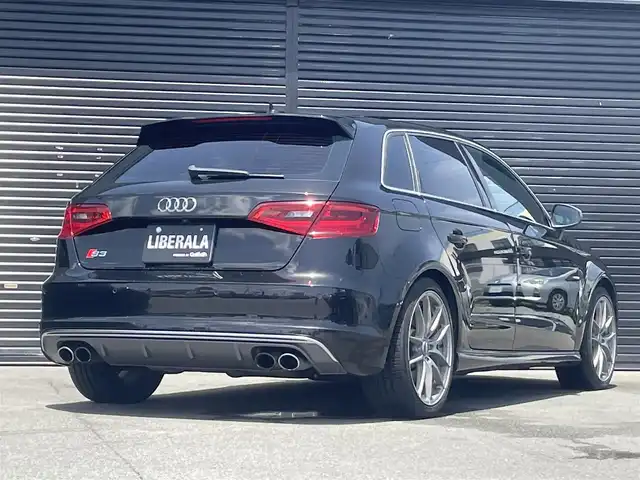 アウディ Ｓ３ スポーツバック 三重県 2016(平28)年 5.9万km パンサーブラッククリスタルエフェクト ＡＣＣ/アウディプレセンス/純正ナビ/バックカメラ/フルセグＴＶ/ＬＥＤヘッドライト/社外１８インチアルミホイール/社外ドライブレコーダー/ハーフレザーシート/パワーシート/オートライト/ＥＴＣ車載器/保証書/取扱説明書/スペアキー1本