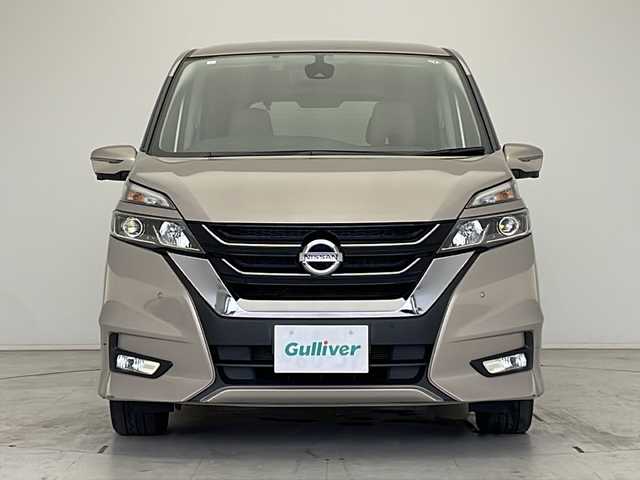 日産 セレナ ハイウェイスターVセレクションⅡ 愛知県 2016(平28)年 6.5万km カシミヤグレージュ プロパイロット/衝突軽減システム/純正9型ナビ/フリップダウンモニター/全方位カメラ/両側パワースライドドア/クルーズコントロール/フルセグ/CD DVD/Bluetooth/バックカメラ/コーナーセンサー/イージーオープン機能/純正アルミホイール/LEDヘッドライト/ドライブレコーダー/オートライト/ETC/ステアリングスイッチ/スマートキー/プッシュスタート