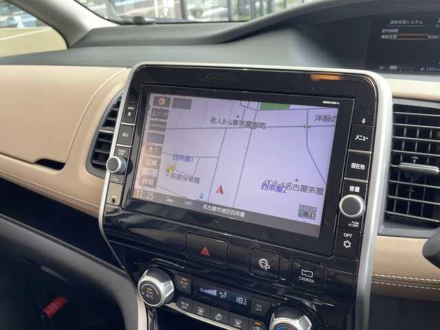 日産 セレナ ハイウェイスターVセレクションⅡ 愛知県 2016(平28)年 6.5万km カシミヤグレージュ プロパイロット/衝突軽減システム/純正9型ナビ/フリップダウンモニター/全方位カメラ/両側パワースライドドア/クルーズコントロール/フルセグ/CD DVD/Bluetooth/バックカメラ/コーナーセンサー/イージーオープン機能/純正アルミホイール/LEDヘッドライト/ドライブレコーダー/オートライト/ETC/ステアリングスイッチ/スマートキー/プッシュスタート