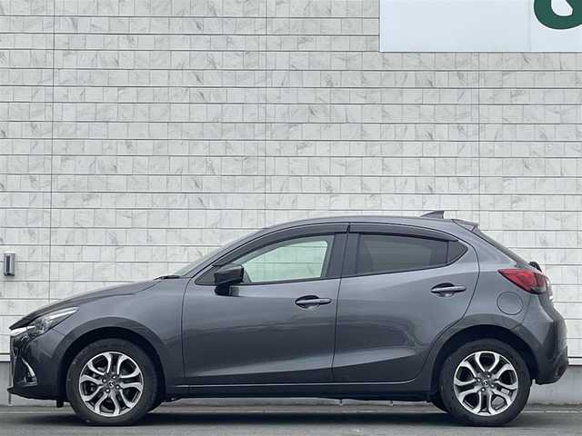 マツダ デミオ XD ツーリング Lパッケージ 岩手県 2018(平30)年 5.4万km マシーングレープレミアムM 禁煙車/4WD/ディーゼル/純正エンジンスターター/前席シートヒーター/レーンキープアシスト/衝突軽減システム/横滑り防止装置/純正ナビ/→フルセグTV/Bluetooth/CD/DVD/FM/AM/AUX/バックカメラ/ヘッドアップディスプレイ/ステアリングスイッチ/クルーズコントロール/パドルシフト/オートライト/フォグライト/〇電動格納ミラー/〇ウィンカーミラー/〇ドアバイザー/〇フロアマット/〇USBポート2つ/〇シガーソケット/〇プッシュスタート/ETC/冬タイヤ社外アルミホイール車載