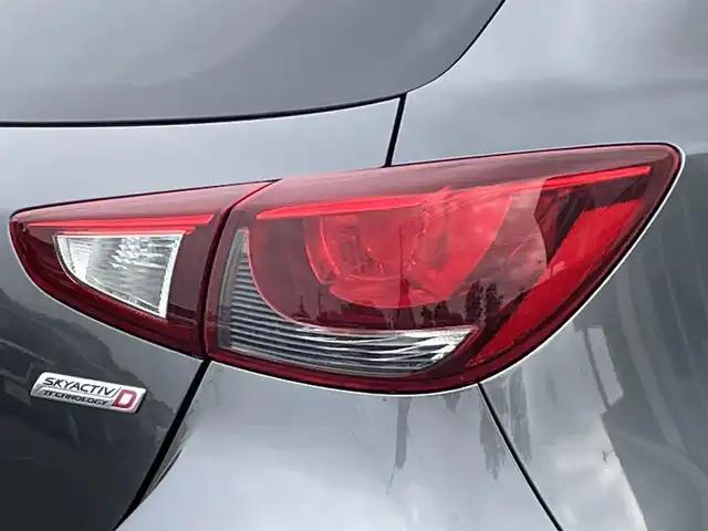 マツダ デミオ XD ツーリング Lパッケージ 岩手県 2018(平30)年 5.4万km マシーングレープレミアムM 禁煙車/4WD/ディーゼル/純正エンジンスターター/前席シートヒーター/レーンキープアシスト/衝突軽減システム/横滑り防止装置/純正ナビ/→フルセグTV/Bluetooth/CD/DVD/FM/AM/AUX/バックカメラ/ヘッドアップディスプレイ/ステアリングスイッチ/クルーズコントロール/パドルシフト/オートライト/フォグライト/〇電動格納ミラー/〇ウィンカーミラー/〇ドアバイザー/〇フロアマット/〇USBポート2つ/〇シガーソケット/〇プッシュスタート/ETC/冬タイヤ社外アルミホイール車載