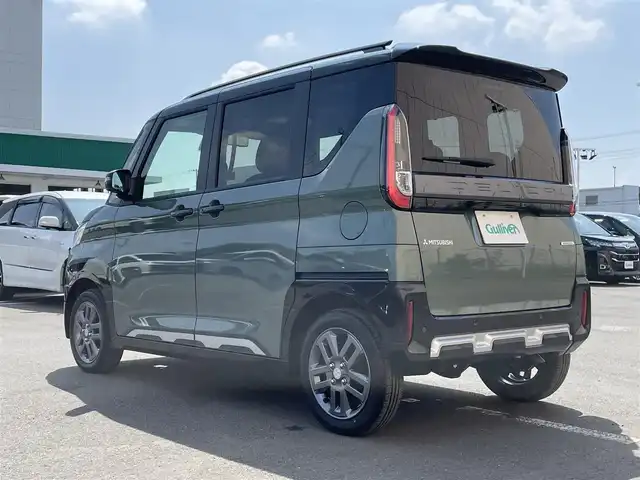 三菱 デリカミニ T プレミアム 東京都 2025(令7)年 0.1万km未満 緑 届出済未使用車/純正ディスプレイオーディオ/マルチアラウンドモニター/衝突被害軽減/車線逸脱警報/マイパイロット/シートヒーター/両側パワースライドドア/ステアリングヒーター/ステアリングスイッチ