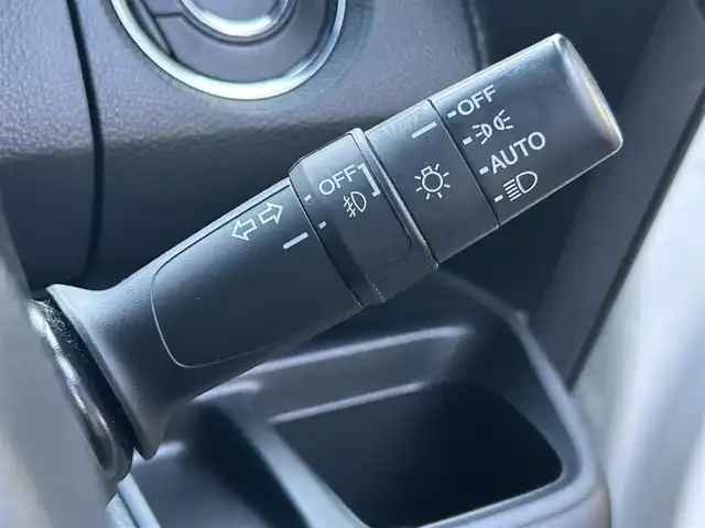 ホンダ Ｎ ＢＯＸ カスタム G L ターボ ホンダセンシング 滋賀県 2018(平30)年 5.1万km パールⅡ 禁煙車/社外メモリーナビ/・CD/フルセグ/Bluetooth/バックカメラ/追従付クルーズコントロール/両側自動スライドドア/LEDヘッドライト/パドルシフト/ハーフレザーシート/レーンキープアシスト/横滑り防止/ETC/オートエアコン/プッシュスタート/スマートキー