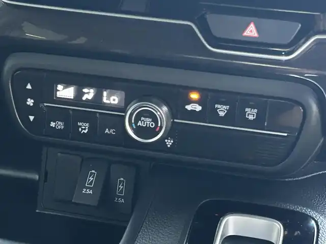 ホンダ Ｎ ＢＯＸ カスタム G L ターボ ホンダセンシング 滋賀県 2018(平30)年 5.1万km パールⅡ 禁煙車/社外メモリーナビ/・CD/フルセグ/Bluetooth/バックカメラ/追従付クルーズコントロール/両側自動スライドドア/LEDヘッドライト/パドルシフト/ハーフレザーシート/レーンキープアシスト/横滑り防止/ETC/オートエアコン/プッシュスタート/スマートキー