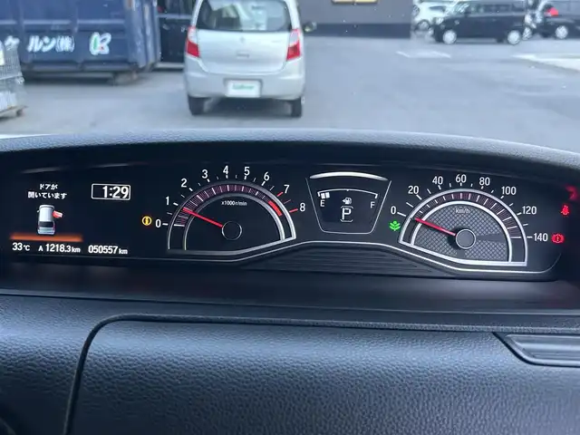 ホンダ Ｎ ＢＯＸ カスタム G L ターボ ホンダセンシング 滋賀県 2018(平30)年 5.1万km パールⅡ 禁煙車/社外メモリーナビ/・CD/フルセグ/Bluetooth/バックカメラ/追従付クルーズコントロール/両側自動スライドドア/LEDヘッドライト/パドルシフト/ハーフレザーシート/レーンキープアシスト/横滑り防止/ETC/オートエアコン/プッシュスタート/スマートキー