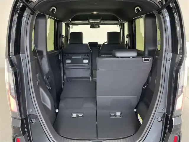 ホンダ Ｎ ＢＯＸ カスタム ターボ 愛知県 2025(令7)年 0.1万km クリスタルブラックパール ホンダセンシング　ホンダコネクトナビ装着パッケージ　衝突軽減　レーンキープ　追従クルコン　誤発進抑制　オートハイビーム　両側電動スライドドア　シートヒーター　パドルシフト　プッシュスタート　禁煙車