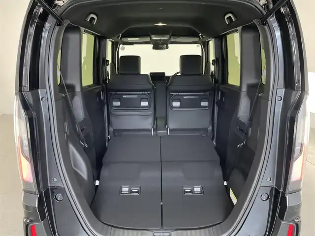 ホンダ Ｎ ＢＯＸ カスタム ターボ 愛知県 2025(令7)年 0.1万km クリスタルブラックパール ホンダセンシング　ホンダコネクトナビ装着パッケージ　衝突軽減　レーンキープ　追従クルコン　誤発進抑制　オートハイビーム　両側電動スライドドア　シートヒーター　パドルシフト　プッシュスタート　禁煙車