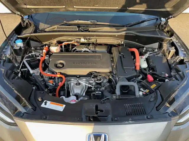 ホンダ ＺＲ－Ｖ ハイブリッド e:HEV Z 岩手県 2024(令6)年 2.3万km スーパープラチナグレーメタリック ＢＯＳＥサウンド　ホンダコネクトナビ　Ｂｌｕｅｔｏｏｔｈ　ＵＳＢ　フルセグ　全周囲カメラ　電動リアゲート　革シート　パワーシート　前後シートヒーター　ステアリングヒーター　純正１８ＡＷ　ＥＴＣ２．０