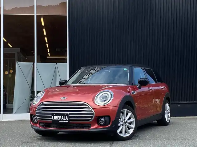 ＭＩＮＩ ＢＭＷ ミニ クラブマン クーパーD 福岡県 2020(令2)年 1.9万km 赤Ｍ 後期/ユニオンジャックテール/インテリジェントセーフティ/純正ナビ/Bluetooth/USB/社外フルセグTV/アダプティブクルーズコントロール/Bカメラ/ETC/ドラレコ/LEDヘッドライト/スマートキー/インディアンサマーレッド