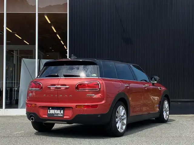 ＭＩＮＩ ＢＭＷ ミニ クラブマン クーパーD 福岡県 2020(令2)年 1.9万km 赤Ｍ 後期/ユニオンジャックテール/インテリジェントセーフティ/純正ナビ/Bluetooth/USB/社外フルセグTV/アダプティブクルーズコントロール/Bカメラ/ETC/ドラレコ/LEDヘッドライト/スマートキー/インディアンサマーレッド