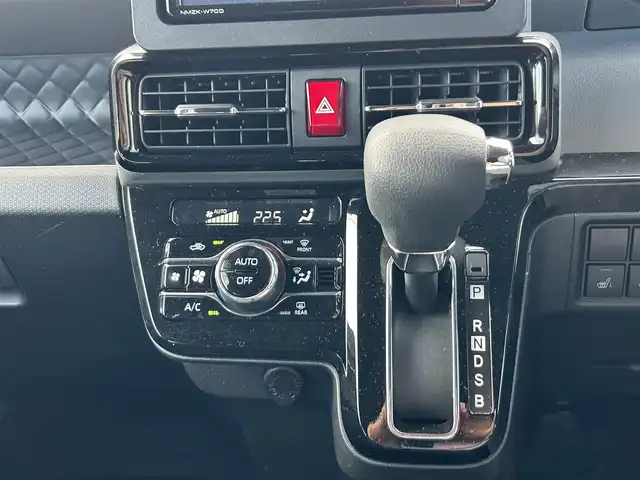 ダイハツ タント カスタム X セレクション 奈良県 2020(令2)年 4.3万km シャイニングホワイトパール 純正ナビ/フルセグテレビ/バックカメラ/ＤＶＤ再生/プッシュスタート/シートヒーター/純正フロアマット/両側パワースライドドア/純正ＡＷ/前後コーナーセンサー/純正ドライブレコーダー/アイドリングストップ/スマートキー