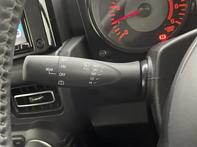 スズキ ジムニー XC 大分県 2021(令3)年 3.9万km シルキーシルバーメタリック ４WD/スズキセーフティサポート/・衝突軽減ブレーキ/・クルーズコントロール（追従なし）/・車線逸脱警報機能/パナソニックナビ/【AM/FM/CD/DVD/Bluetooth/フルセグTV】/ETC/オートライト/LEDヘッドライド/プッシュスタート/スマートキー/シートヒーター（運転席/助手席）
