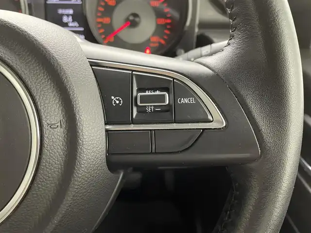スズキ ジムニー XC 大分県 2021(令3)年 3.9万km シルキーシルバーメタリック ４WD/スズキセーフティサポート/・衝突軽減ブレーキ/・クルーズコントロール（追従なし）/・車線逸脱警報機能/パナソニックナビ/【AM/FM/CD/DVD/Bluetooth/フルセグTV】/ETC/オートライト/LEDヘッドライド/プッシュスタート/スマートキー/シートヒーター（運転席/助手席）