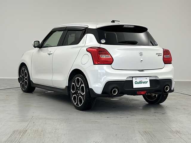スズキ スイフト スポーツ セーフティPKG 茨城県 2017(平29)年 3万km ピュアホワイトP 純正８インチナビ　衝突被害軽減ブレーキデュアルセンサーブレーキサポート　全周囲カメラ　アダプティブクルーズコントロール　ＬＥＤヘッドライト　フォグランプ　　純正フロアマット　純正ドアバイザ　ＥＴＣ