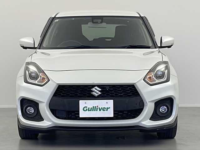 スズキ スイフト スポーツ セーフティPKG 福島県 2017(平29)年 3万km ピュアホワイトP /スズキセーフティサポート/・車線逸脱警報機能/・横滑り防止装置//デュアルセンサーブレーキサポート//全周囲カメラ//純正8インチナビ/・BT.CD.DVD.USB.SD/・フルセグTV//D席シートヒーター//パドルシフト//ビルトインETC//LEDヘッドライト//フォグライト//プッシュスタート//スマートキー//純正フロアマット//純正17インチAW//純正ドアバイザー