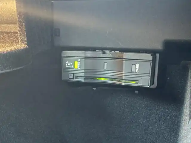 メルセデス・ベンツ Ｂ２００ｄ AMGライン 栃木県 2020(令2)年 2.7万km ポーラホワイト アドバンスパッケージ　/ヘッドアップディスプレイ　/レーダーセーフティＰＫＧ　/シートメモリー付パワーシート　/全周囲カメラ　/シートヒーター　　/保証書　/取扱説明書　/スペアキー　/ナビ　/フルセグＴＶ