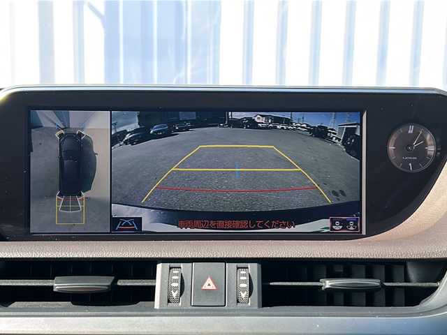 レクサス ＥＳ 300h バージョンL 三重県 2019(平31)年 2.8万km グラファイトブラックガラスフレーク 純正ナビ /全周囲カメラ/サンルーフ /本革シート/BSM /デジタルインナーミラー /ビルトインETC2.0 /スペアキー(2本) /全周囲ドライブレコーダー/前後コーナーセンサー/レーダークルーズコントロール/レーンキープアシスト/AC100V充電 /USB給電ポート/パワーバックドア/メモリシート /前席パワーシート/全席シートヒーター /全席シートエアコン /ステアリングヒーター/ステアリングスイッチ/LEDヘッドライト/オートハイビーム/オートライト/革巻きステアリング/ヘッドアップディスプレイ/純正フロアマット/電動格納ミラー/禁煙車