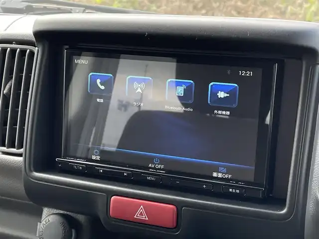 スズキ エブリイ PC 新潟県 2025(令7)年 0.2万km スペリアホワイト 4WD/社外SDナビ(AVN-LBS01)/BT/バックカメラ/ドライブレコーダー/衝突被害軽減ブレーキ/レーンキープアシスト/運転席シートヒーター/コーナーセンサー/リモコンキー /LEDヘッドライト/オートライト/オートハイビーム