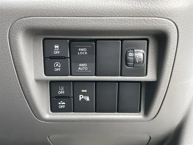 スズキ エブリイ PC 新潟県 2025(令7)年 0.2万km スペリアホワイト 4WD/社外SDナビ(AVN-LBS01)/BT/バックカメラ/ドライブレコーダー/衝突被害軽減ブレーキ/レーンキープアシスト/運転席シートヒーター/コーナーセンサー/リモコンキー /LEDヘッドライト/オートライト/オートハイビーム