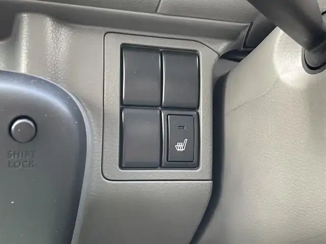 スズキ エブリイ PC 新潟県 2025(令7)年 0.2万km スペリアホワイト 4WD/社外SDナビ(AVN-LBS01)/BT/バックカメラ/ドライブレコーダー/衝突被害軽減ブレーキ/レーンキープアシスト/運転席シートヒーター/コーナーセンサー/リモコンキー /LEDヘッドライト/オートライト/オートハイビーム