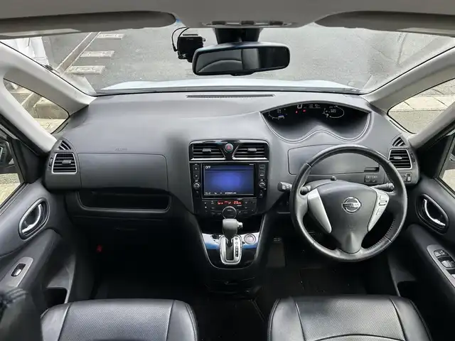 日産 セレナ ハイウェイスター Sハイブリッド 静岡県 2014(平26)年 7.6万km ブルームーンホワイトP 純正8型ナビ/エマージェンシーブレーキ/車線逸脱警報/踏み間違い衝突防止アシスト/ふらつき警報/アラウンドビューモニター/LEDヘッドライト/両側ワンタッチオートスライドドア/純正16AW/オートライト/レーンキープアシスト/前後ドラレコ/ETC