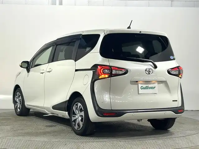 トヨタ シエンタ G クエロ 大阪府 2018(平30)年 4.9万km ホワイトパールクリスタルシャイン 純正大型ナビＴＶ　ハーフレザー　全方位カメラ　衝突軽減　両側電動　ＥＴＣ　ドラレコ　レーンアシスト　アイドリングストップ　オートライト　ＬＥＤヘッドライト　オートハイビーム　スマートキー　フォグランプ