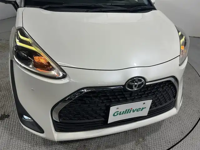 トヨタ シエンタ G クエロ 大阪府 2018(平30)年 4.9万km ホワイトパールクリスタルシャイン 純正大型ナビＴＶ　ハーフレザー　全方位カメラ　衝突軽減　両側電動　ＥＴＣ　ドラレコ　レーンアシスト　アイドリングストップ　オートライト　ＬＥＤヘッドライト　オートハイビーム　スマートキー　フォグランプ