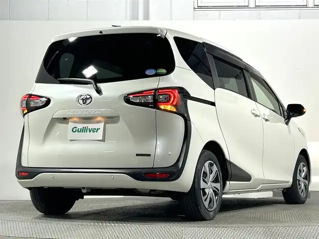 トヨタ シエンタ G クエロ 大阪府 2018(平30)年 4.9万km ホワイトパールクリスタルシャイン 純正大型ナビＴＶ　ハーフレザー　全方位カメラ　衝突軽減　両側電動　ＥＴＣ　ドラレコ　レーンアシスト　アイドリングストップ　オートライト　ＬＥＤヘッドライト　オートハイビーム　スマートキー　フォグランプ