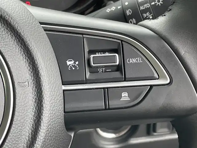 スズキ ジムニー ノマド FC 愛知県 2025(令7)年 0.3万km 黒 4WD/スズキセーフティサポート/デュアルブレーキサポート/アクティブクルーズコントロール/クリアランスソナー/アイドリングストップ/オートライト/純正15インチAW/前席シートイーター/ドアミラーヒーター/LEDヘッドライト